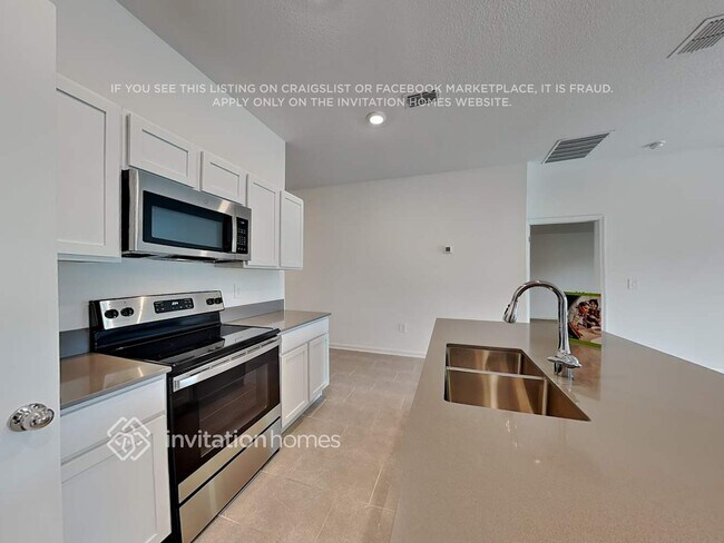 Foto del edificio - 3091 Blue Bonnet Ln