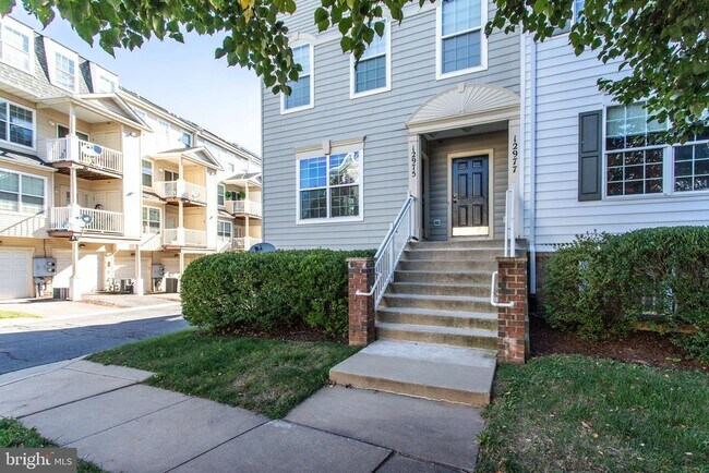Building Photo - 12975 Pinnacle Dr