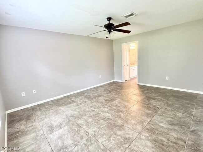 Foto del edificio - 2453 NW 8th Terrace