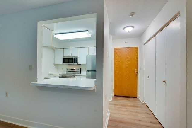 Foto del edificio - Spacious 2BR / 2BA First-Floor Condo with Balcony & Amenities at Rosemary Ridge