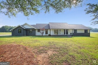 Building Photo - 120 Red Fox Run