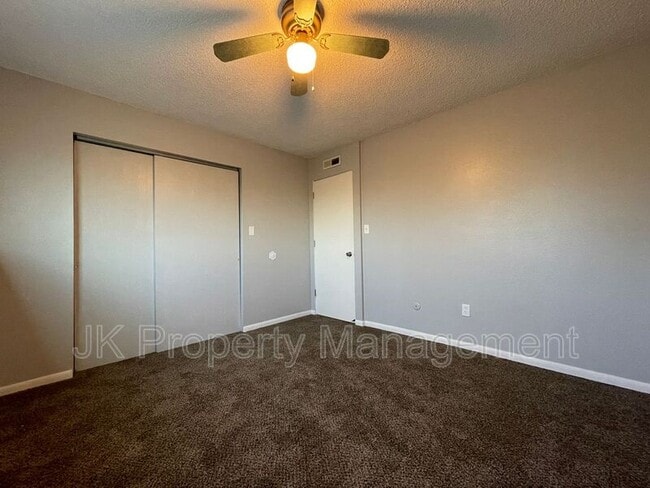 Building Photo - 4604 3rd Ave S
