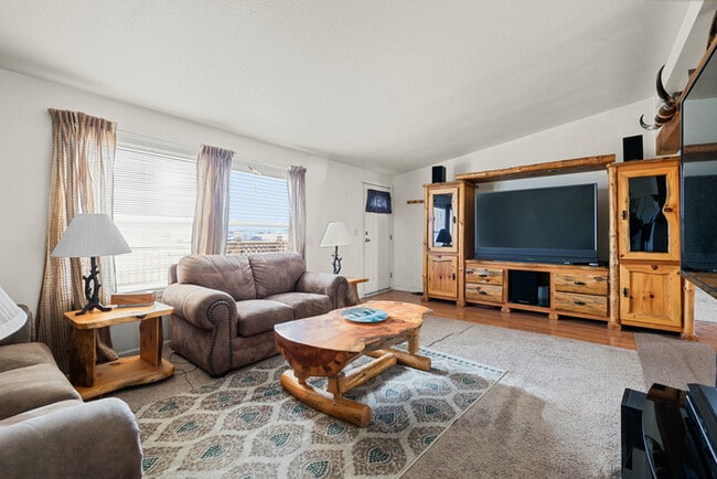 Foto del edificio - 15172 Ewing Ct