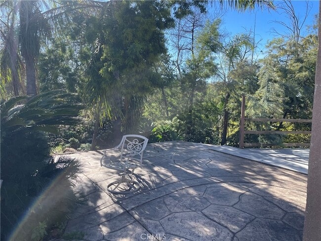 Building Photo - 1412 Pine Heights Way