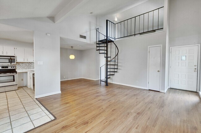Foto del edificio - 1714 Timber Ridge Dr