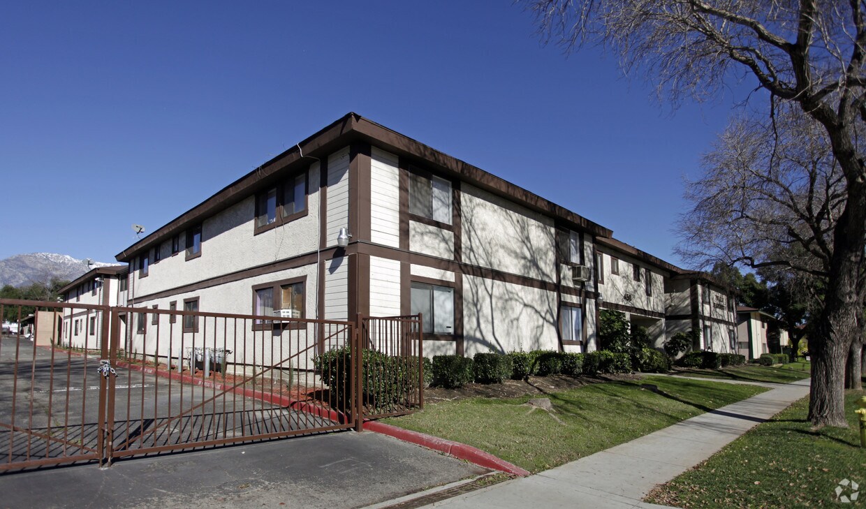 Primary Photo - Teknex Apartments