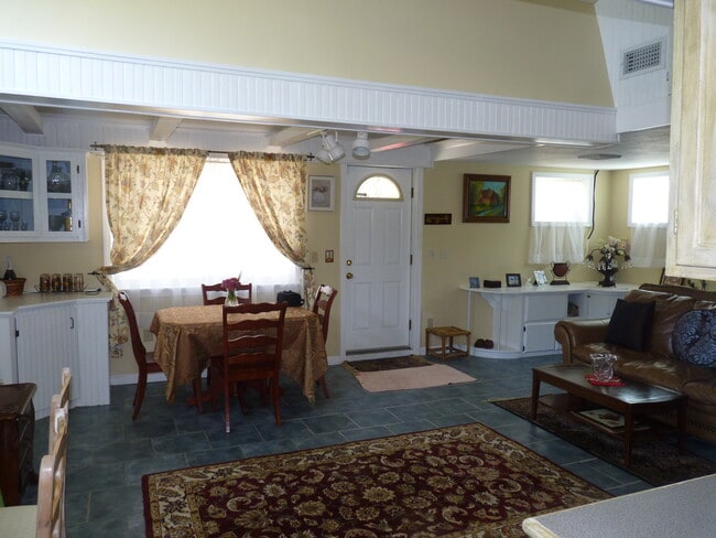 Photo - 16 Kingwood St House