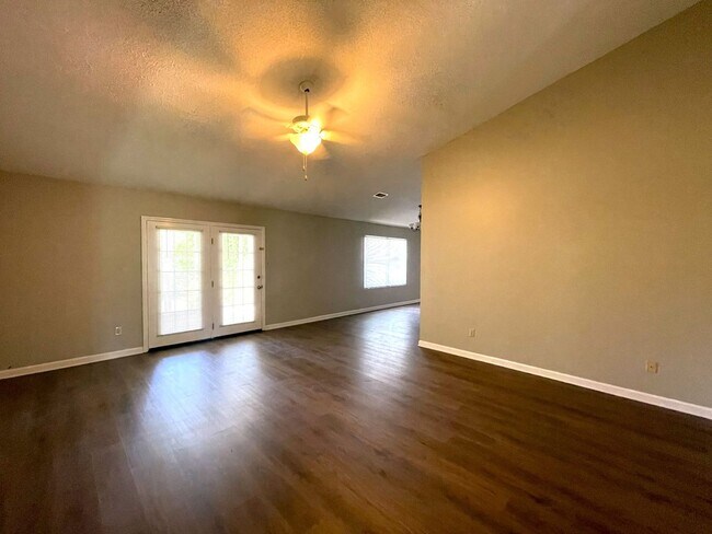 Foto del edificio - Adorable 3 Bedroom/2 bath House for Rent i...