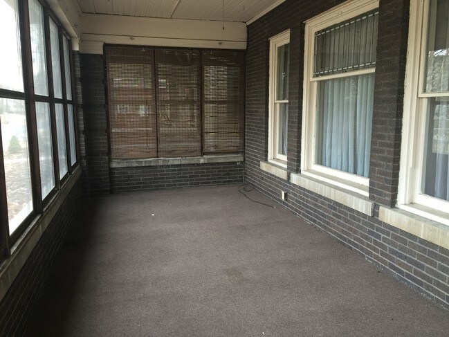 Foto del edificio - 907 N Rebecca Pl