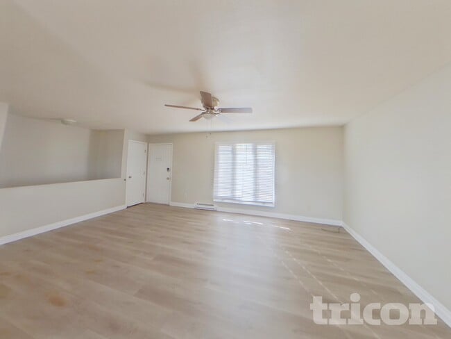 Building Photo - 11172 Hudson Pl
