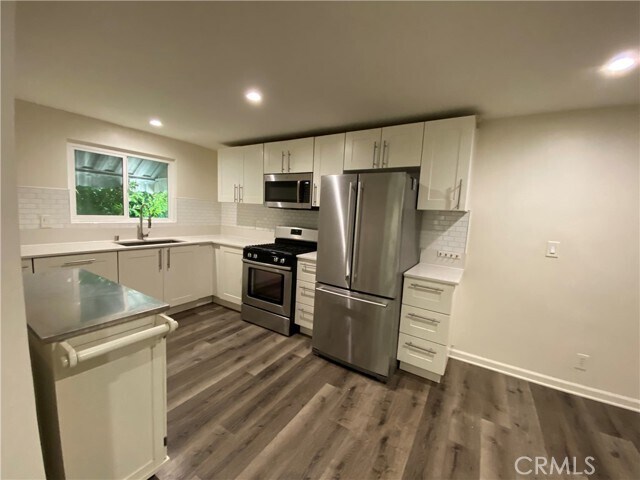 Foto del edificio - 208 S Park View St