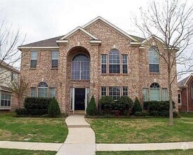 Building Photo - 5909 Vineyard Ln
