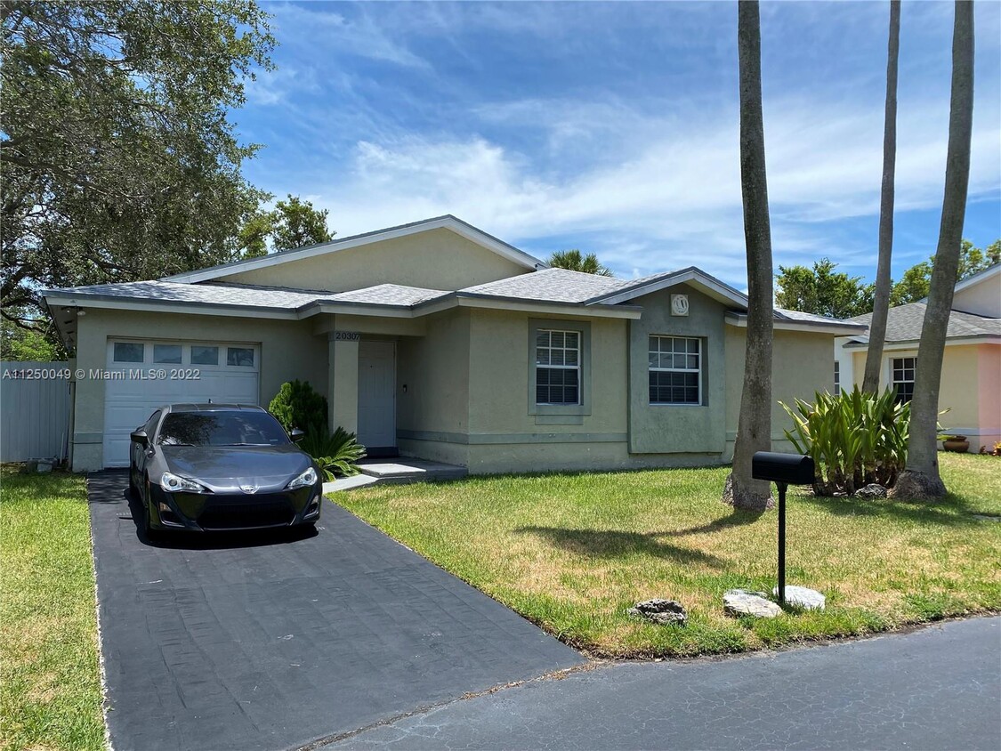 20307 SW 86th Ct Cutler Bay Fl 33189 - 20307 SW 86th Ct   Cutler Bay Fl 33189