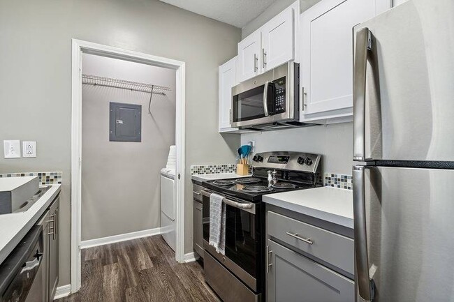 1BR, 1BA - 745SF (The Piedmont) - Kitchen - Arrive Buckhead Apartments