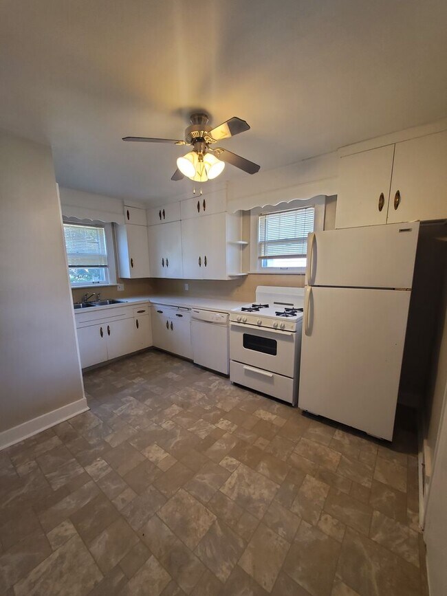 Foto del edificio - 3 Bedroom 1 Bath House in Rock Island