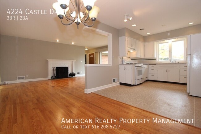 Foto del edificio - 4224 Castle Dr SE