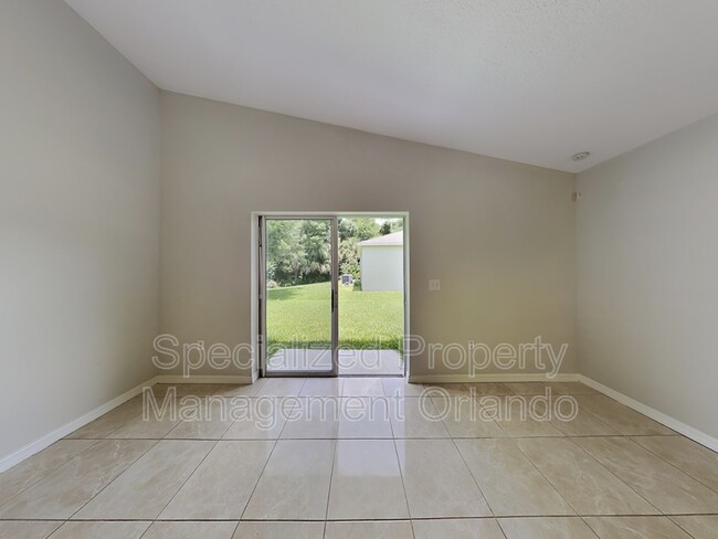 Building Photo - 10193 Oak Crest Rd