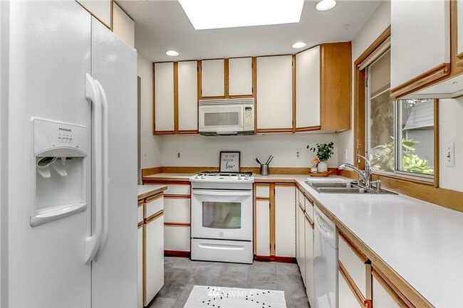 Foto del edificio - 24340 35th Pl S