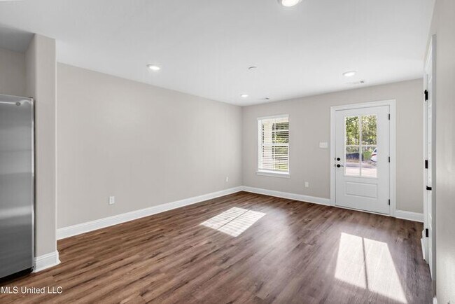 Foto del edificio - 13281 Kelly St