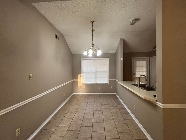 Foto del edificio - 3972 Schoolfield Cove