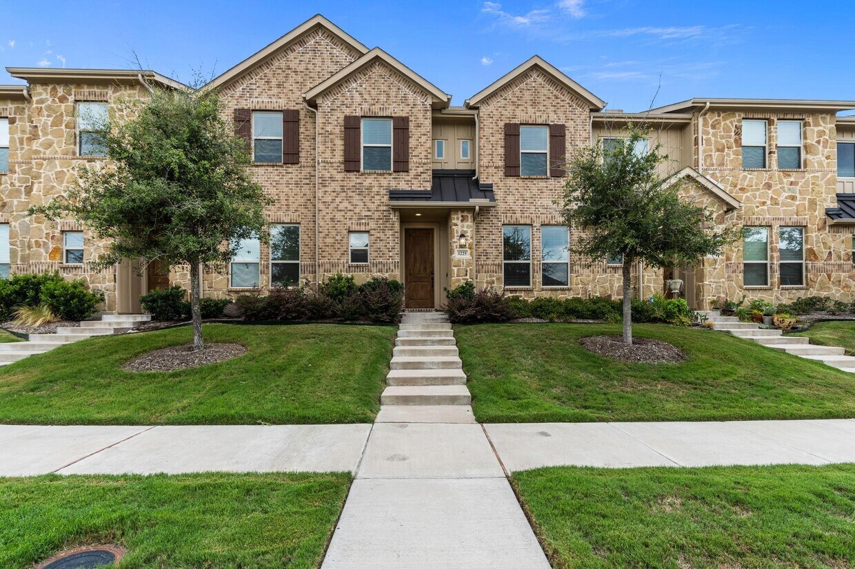 1225 Pebblebrook Ln, McKinney, TX 75071 Townhome Rentals in McKinney