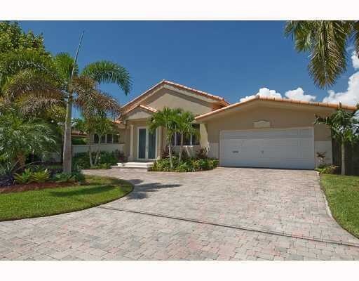 Foto del edificio - 2070 NE 121st Rd