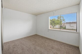Building Photo - 12027 Willow Trail