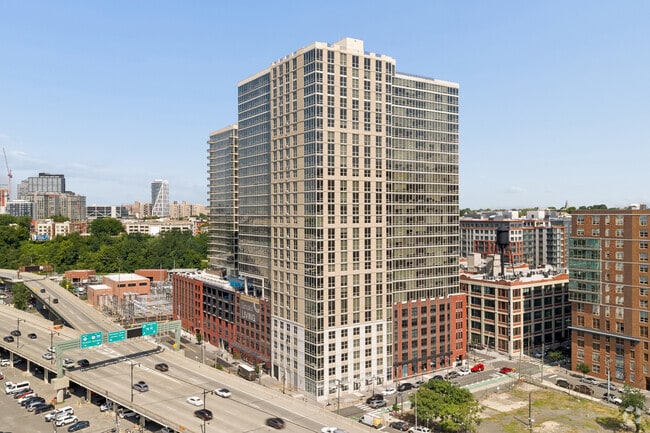 Photo - Hudson House West