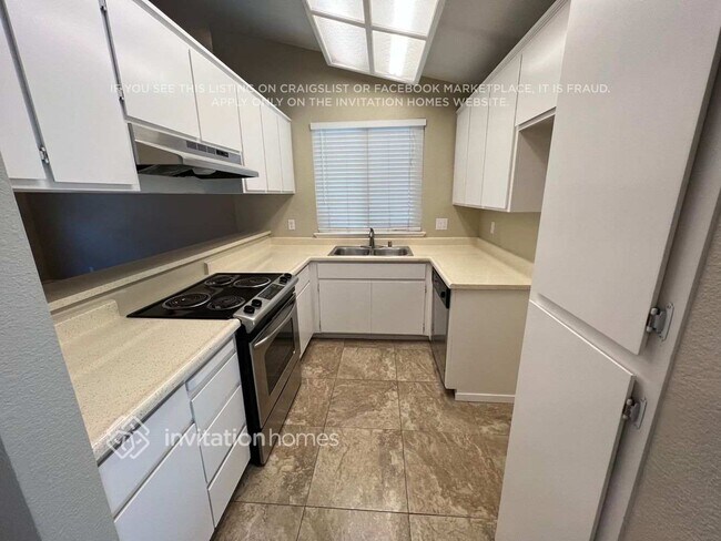 Foto del edificio - 1324 Puebla Way