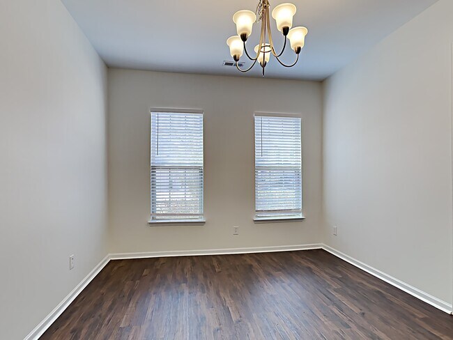 Foto del edificio - 15206 Colonial Park Drive