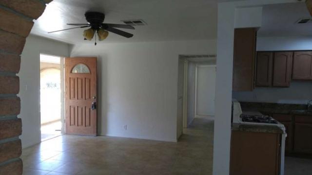 Building Photo - 4 bedroom in PHOENIX AZ 85009