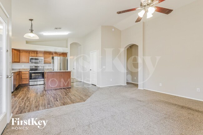 Foto del edificio - 4225 E Coal St