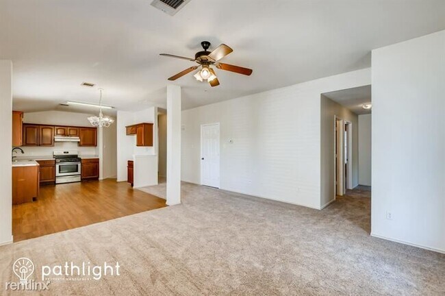 Foto del edificio - 3 br, 2 bath House - 1411 Catalina UNIT