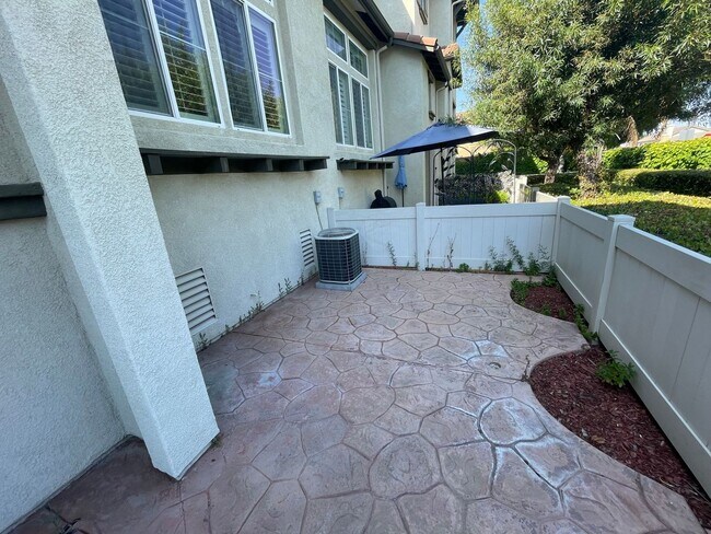 Foto del edificio - 33810 Willow Haven Ln