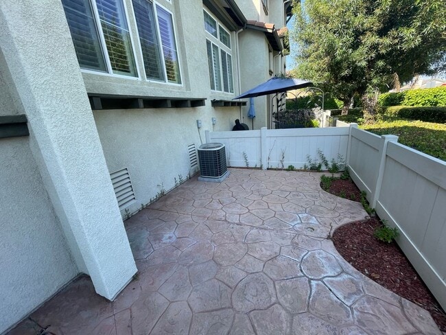 Building Photo - COZY 3 BED 3 BATH CONDO IN GATED COMMUNITY IN MURRIETA