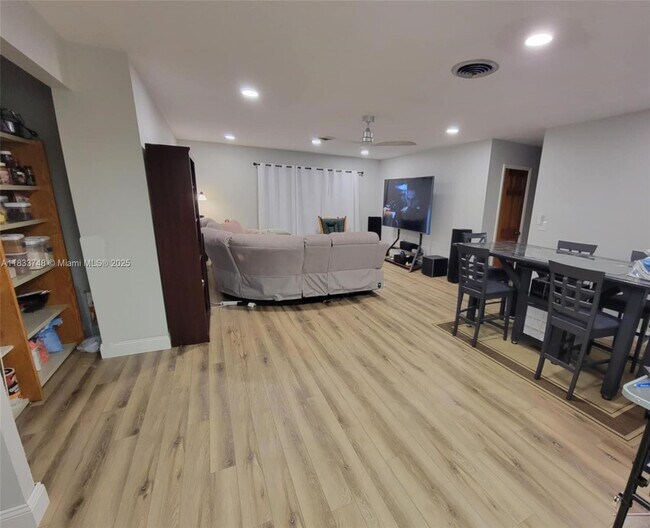 Foto del edificio - 25 SW Appaloosa St