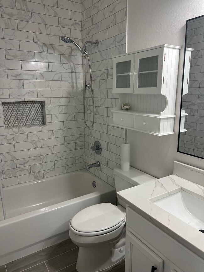 Building Photo - 1009 Jeater Bend Dr