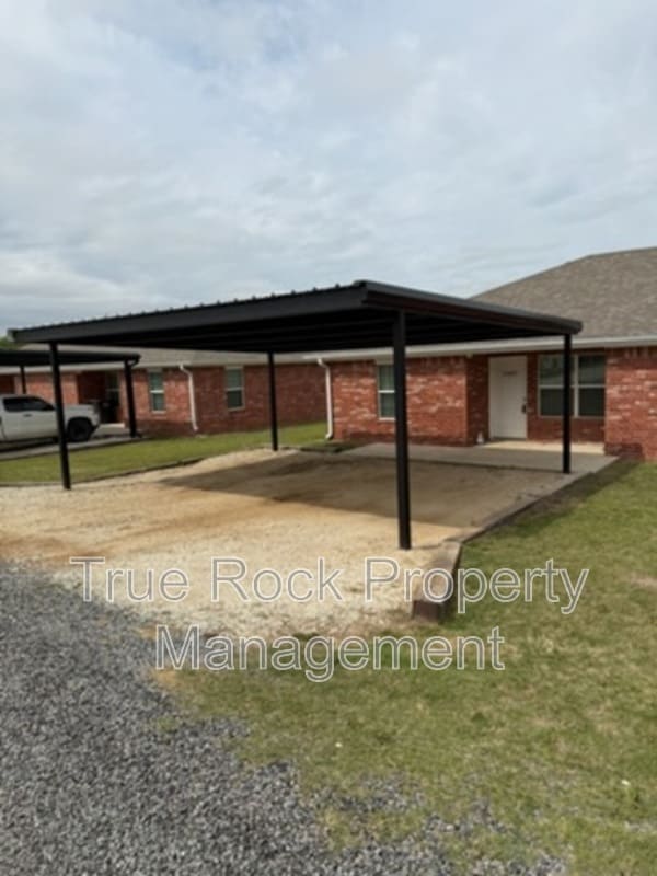 Foto del edificio - 13802 County Rd 1554