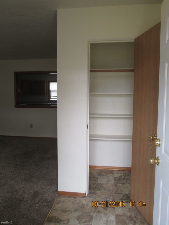 Building Photo - 1115 Campbell Dr