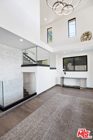 Foto del edificio - 12480 Viewcrest Rd