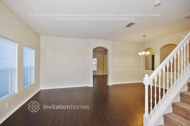 Building Photo - 8954 Vickroy Terrace