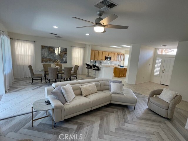 Foto del edificio - 35330 Rosemont Dr