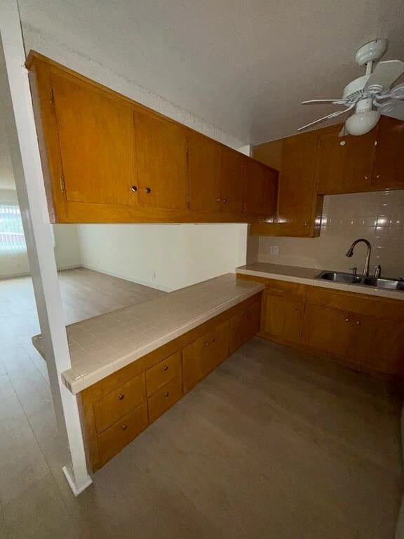 Foto del edificio - 415 E Cedar Ave