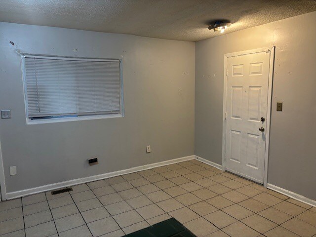 Foto del edificio - 5402 Riata Dr