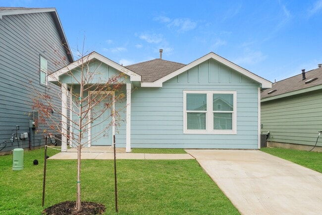 Building Photo - 13834 Goat Cv