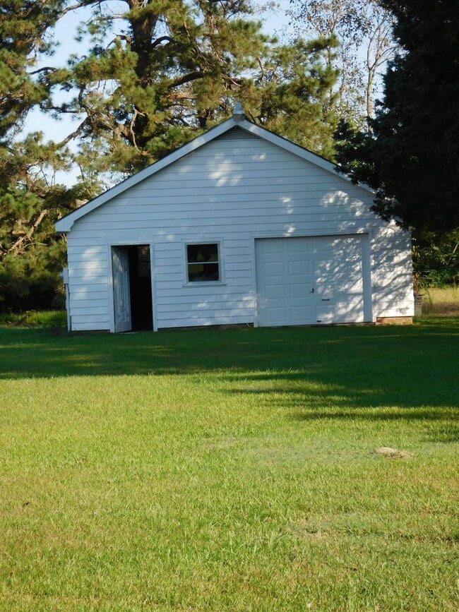 Foto del edificio - 150 Arrington Rd