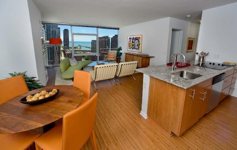 Photo - 190 E Illinois St (Chicago, IL)