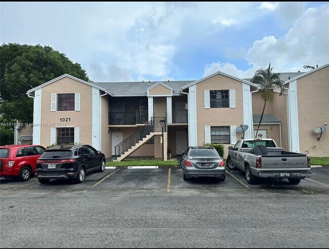 Foto del edificio - 1021 Adams Ave