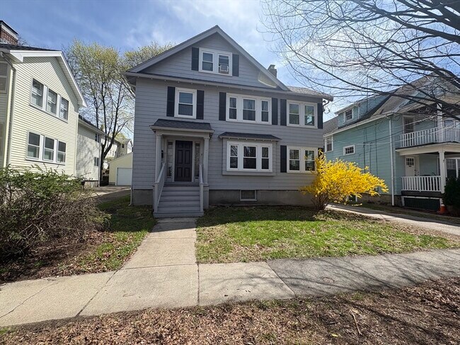 Foto del edificio - 11 Channing Rd