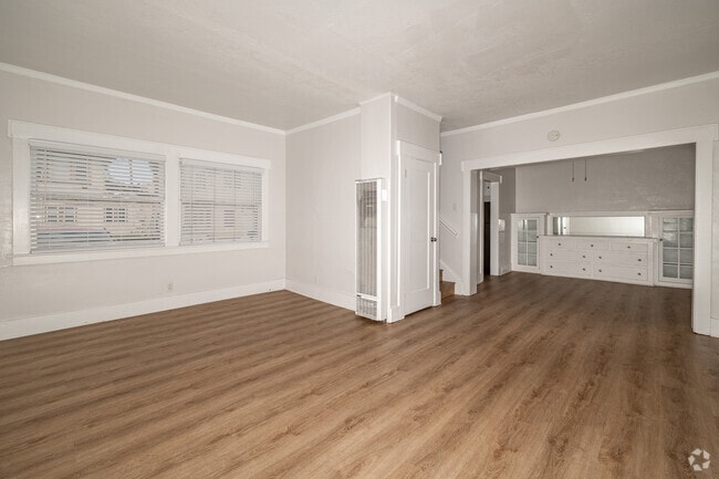 2BR, 1BA - 900SF - Living Room - Long Beach Terraces